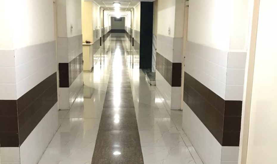 Shri Ram Hotel,New Colony,1 star