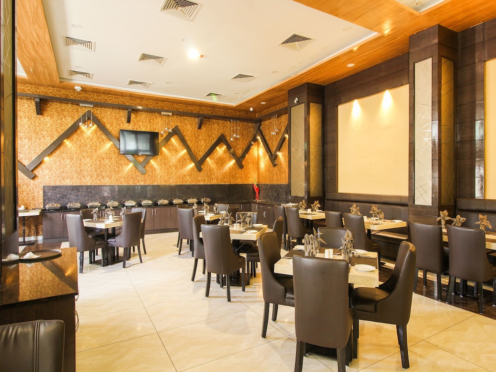 Rio Meridian Hotel,Mysore Suburban Bus Stand,4 star