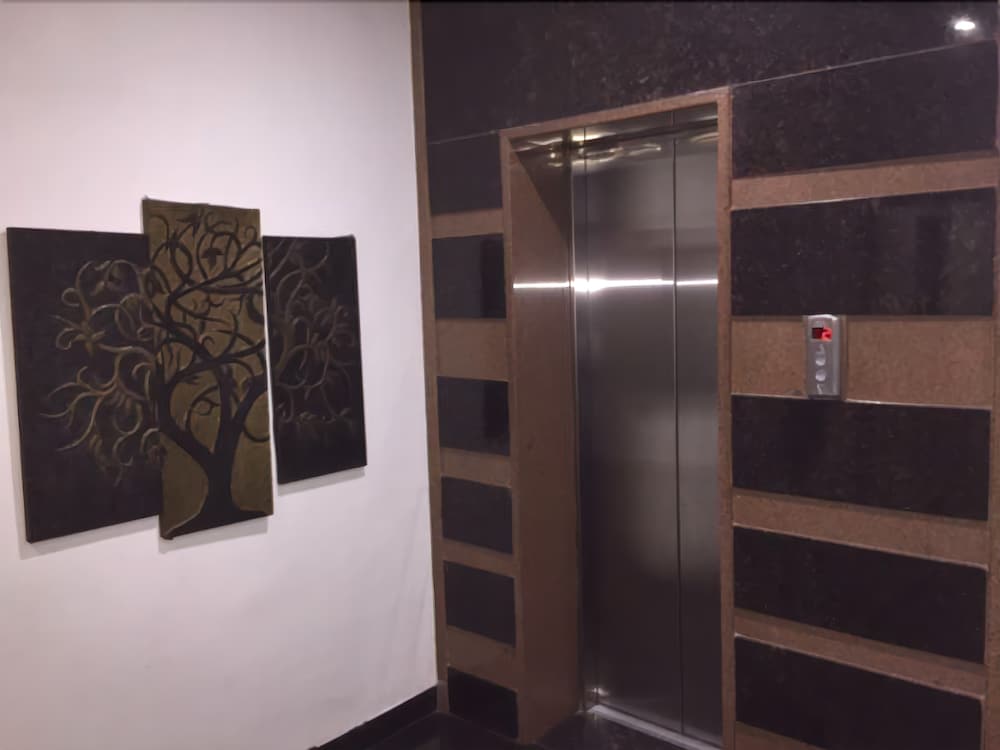 Hotel Mahendra,Devendra Nagar,3 star