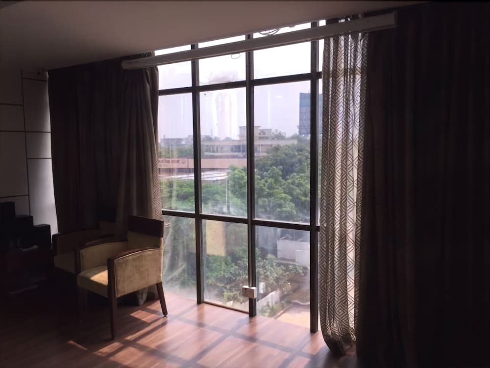 Hotel Mahendra,Devendra Nagar,3 star