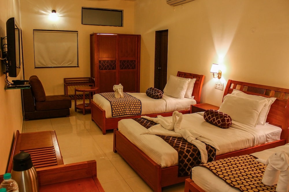 Hotel Krishna Park Resort,Vavdi,3 star