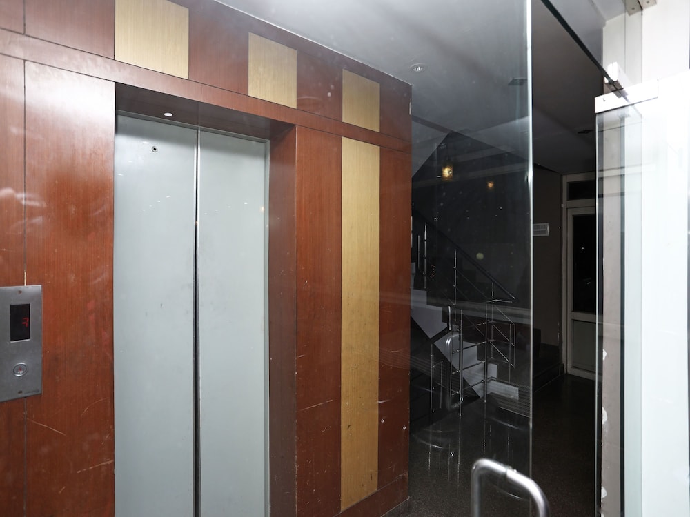 Hotel Jagat Inn,,3 star