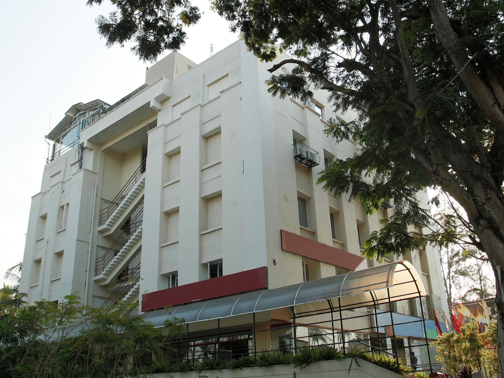 Hotel Casa Meridian,Devaraja Mohalla,3 star