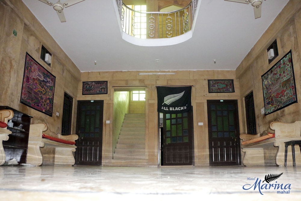 Hotel Marina Mahal, Kishan Ghat,3 star