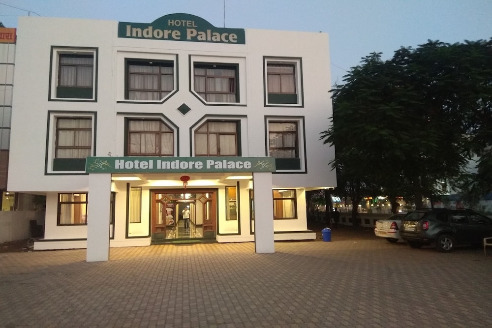 hotel indore palace